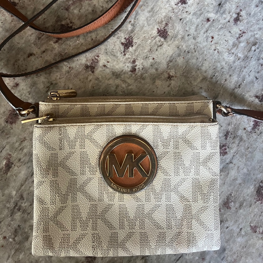 Michael Kors Crossbody